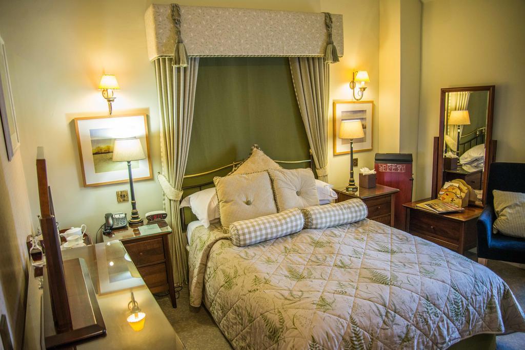 آشبورن Riverside House Hotel المظهر الخارجي الصورة